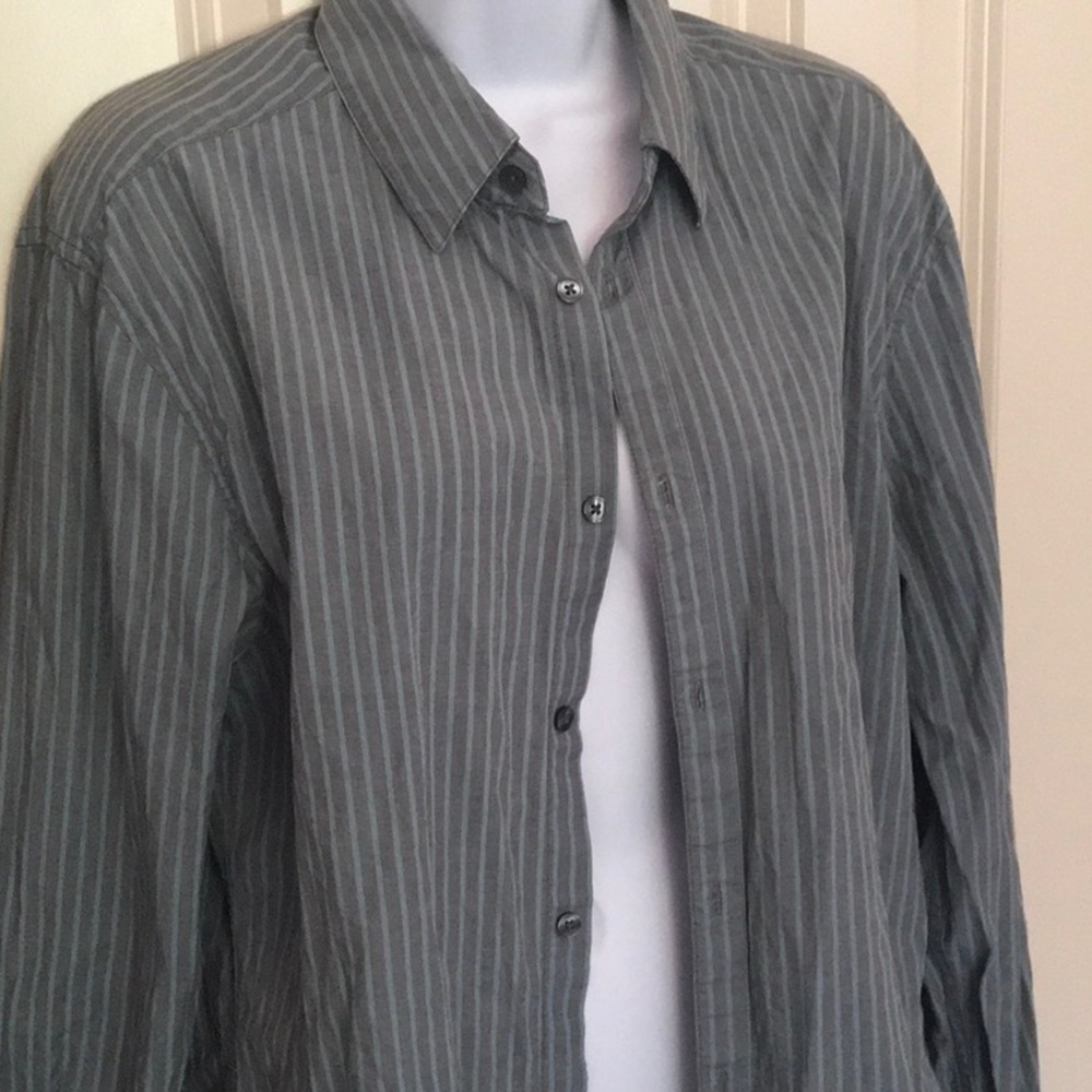 Mens H&M Gray/green Button Down